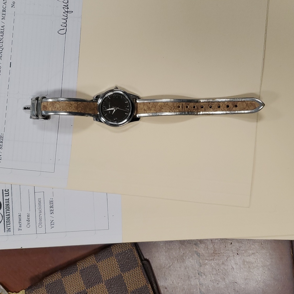 BGBG watch. need a battery
